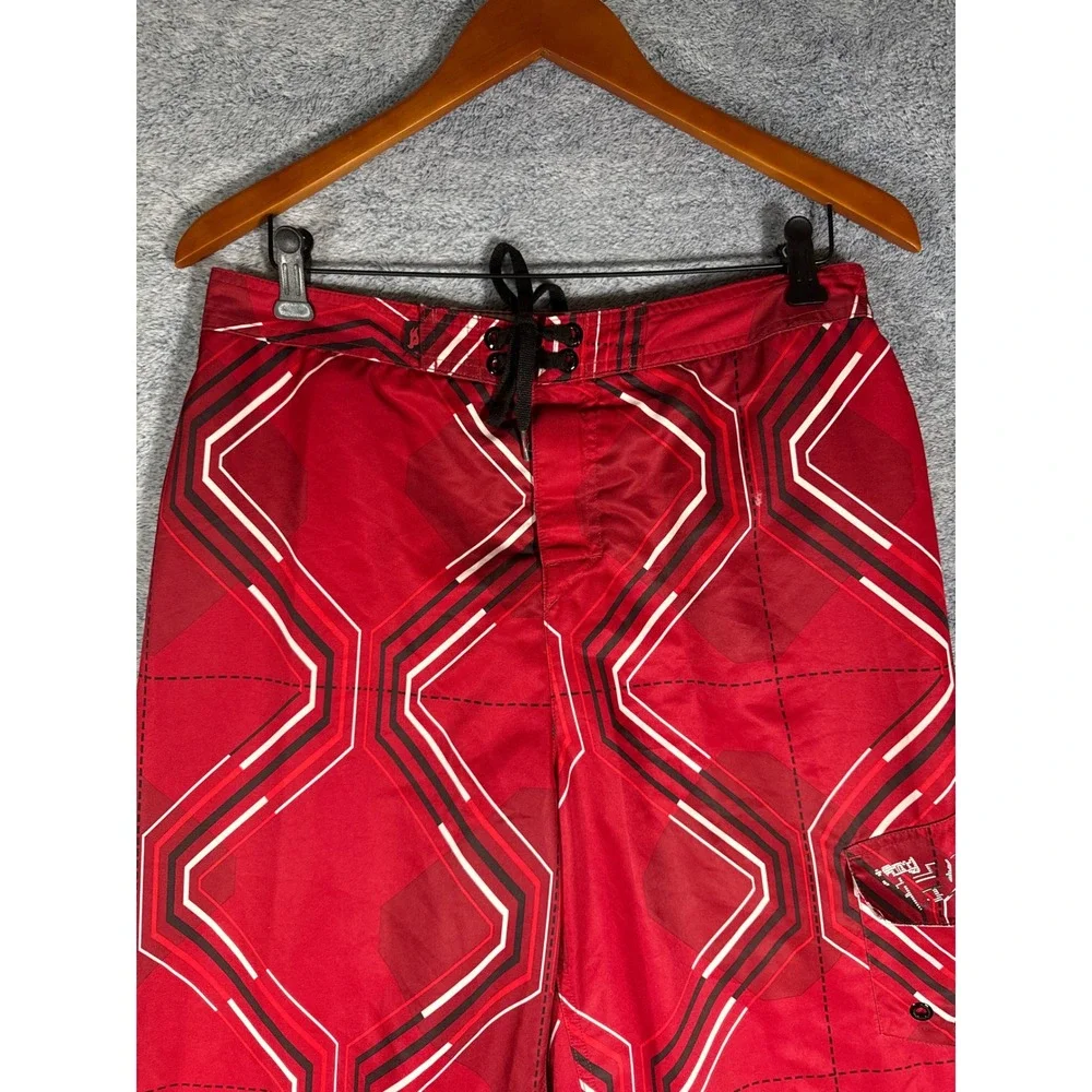 Tony Hawk Boys XL Red Geometric Board Shorts Swim Trunks Mesh Lined Cargo Pocket